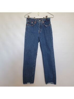 LEVI'S WEDGIE STRAIGHT DENIM JEANS HIGH RISE CROPPED FRAYED HEM MED WASH BLUE 24